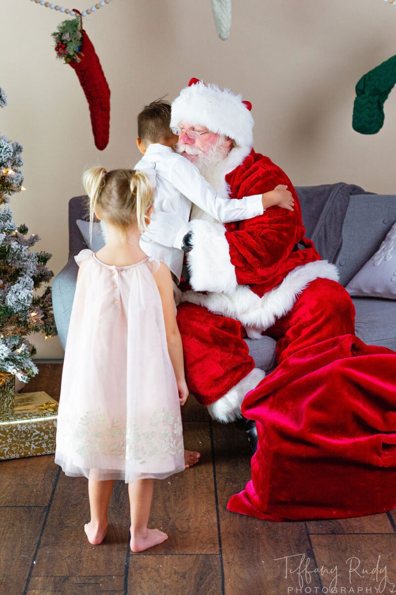 Santa Claus is coming to holly ridge